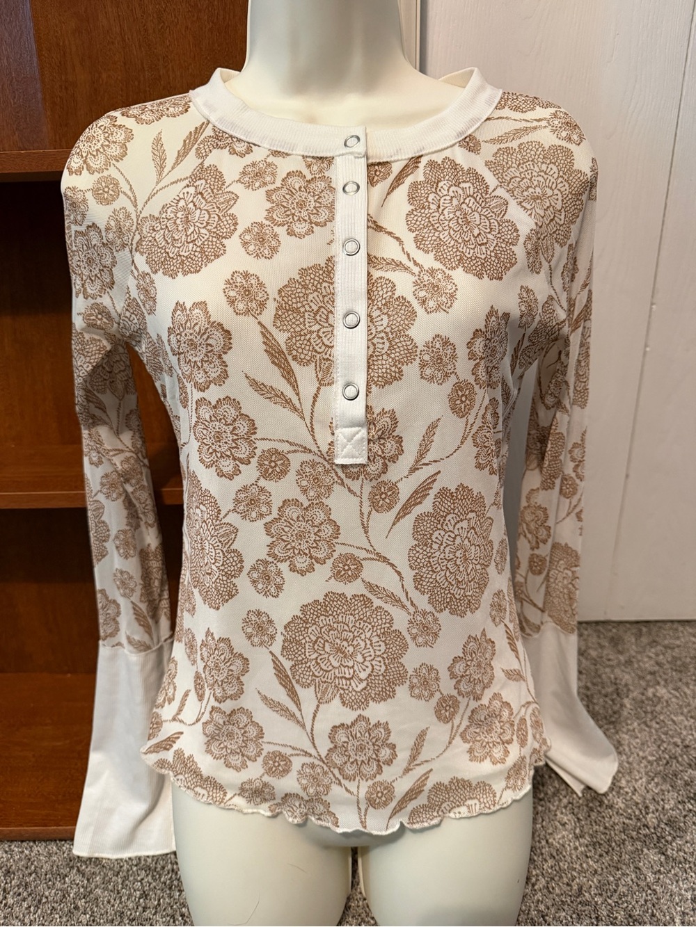 Promesa Cream Long-Sleeve Burnout Henley